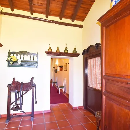 Book Jet - El Rancho Libertad Bed & Breakfast